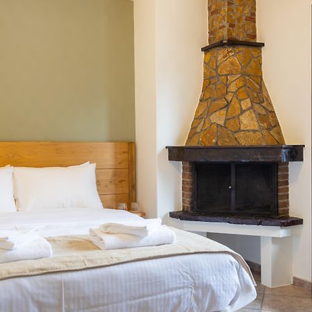 Hotel Katafigio Eláti Екстериор снимка