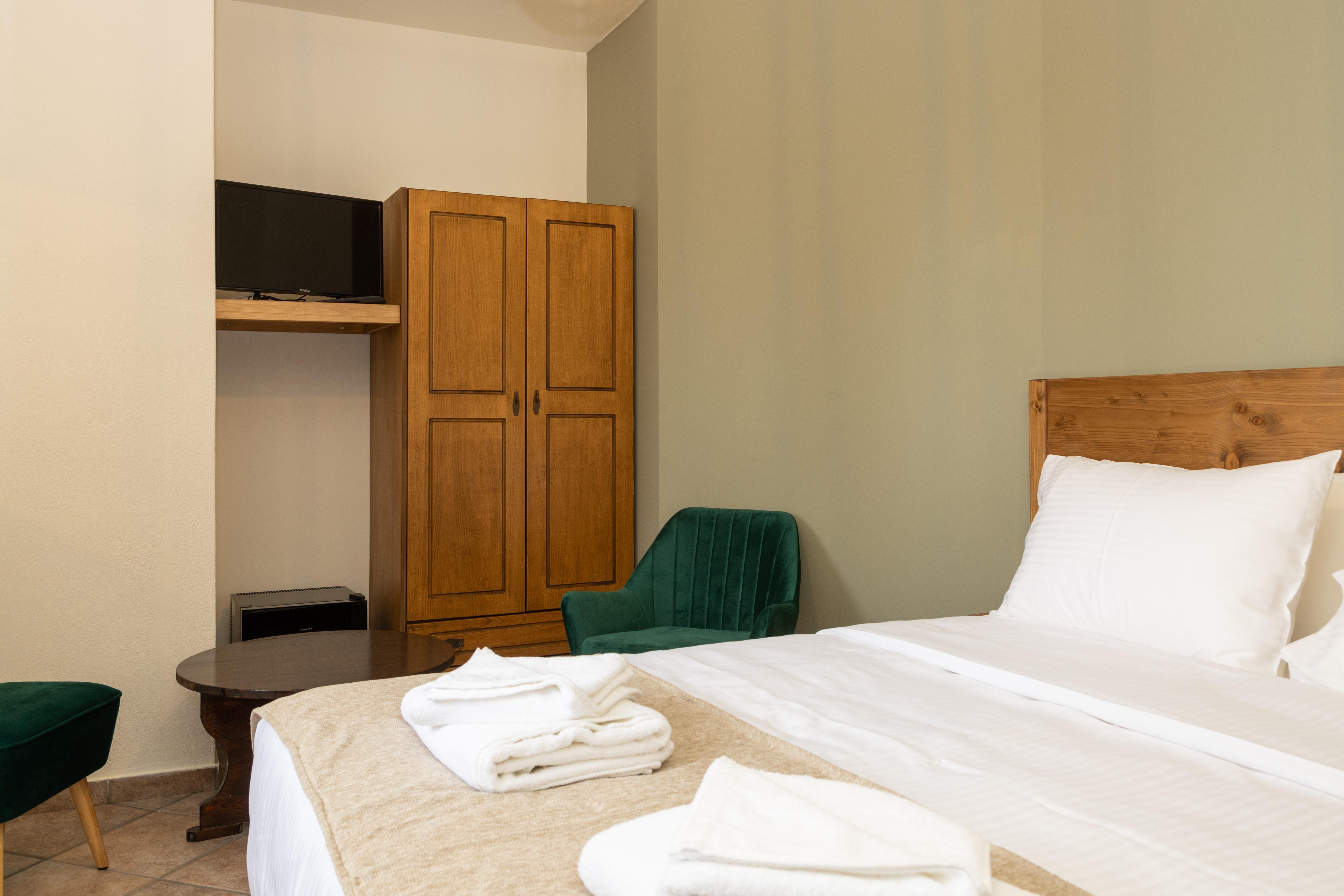 Hotel Katafigio Eláti Екстериор снимка